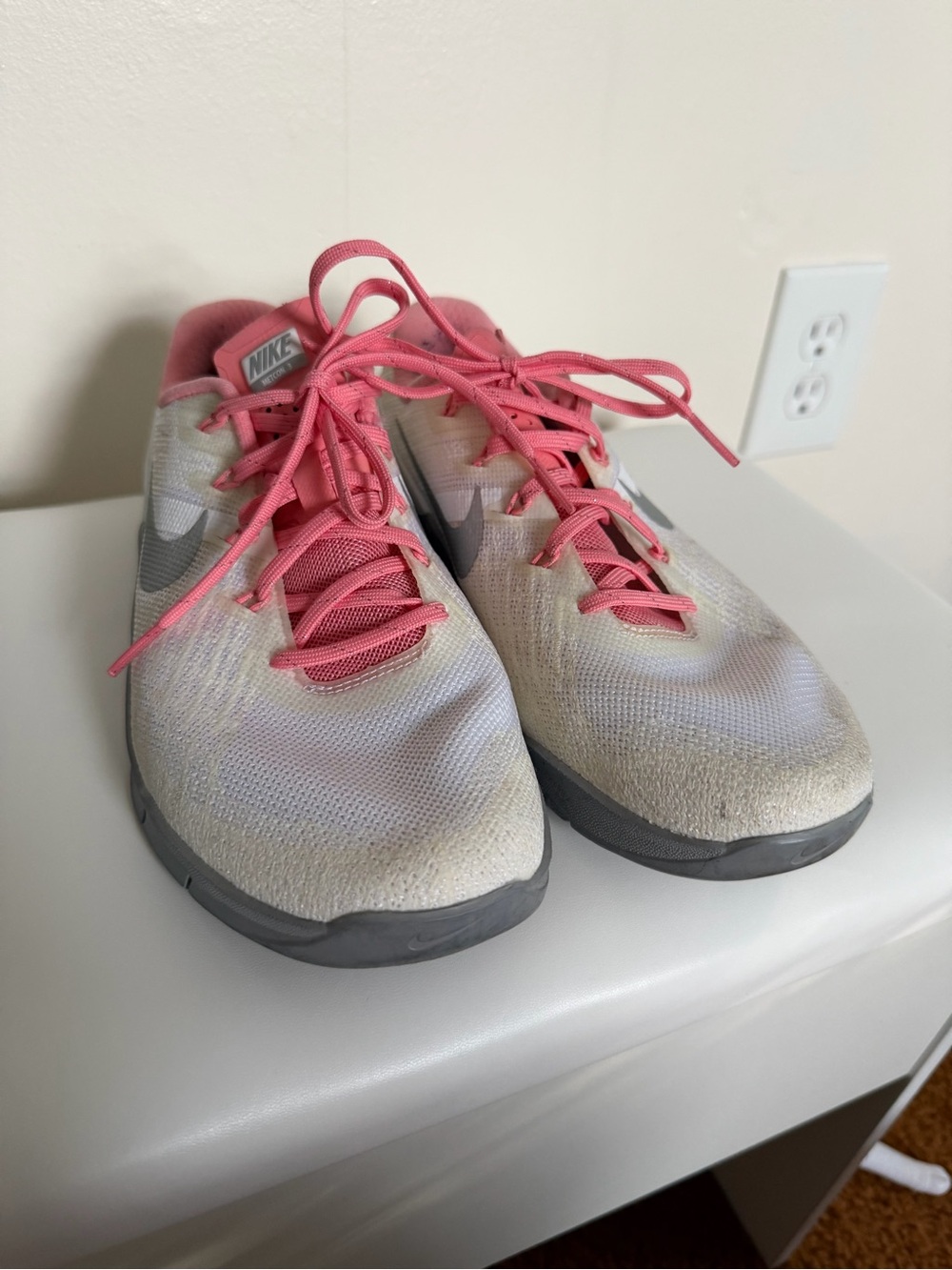 Nike Metcon 3- women’s 7 - Picture 2 of 6